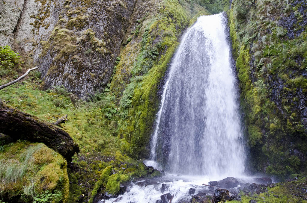 wahkeenafalls.jpg