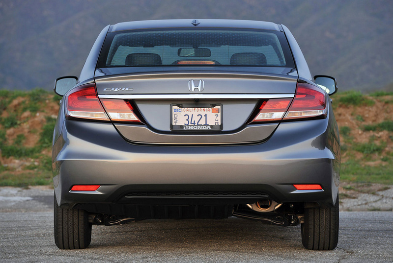 2013_Honda_Civic_rear_view.sized.jpg