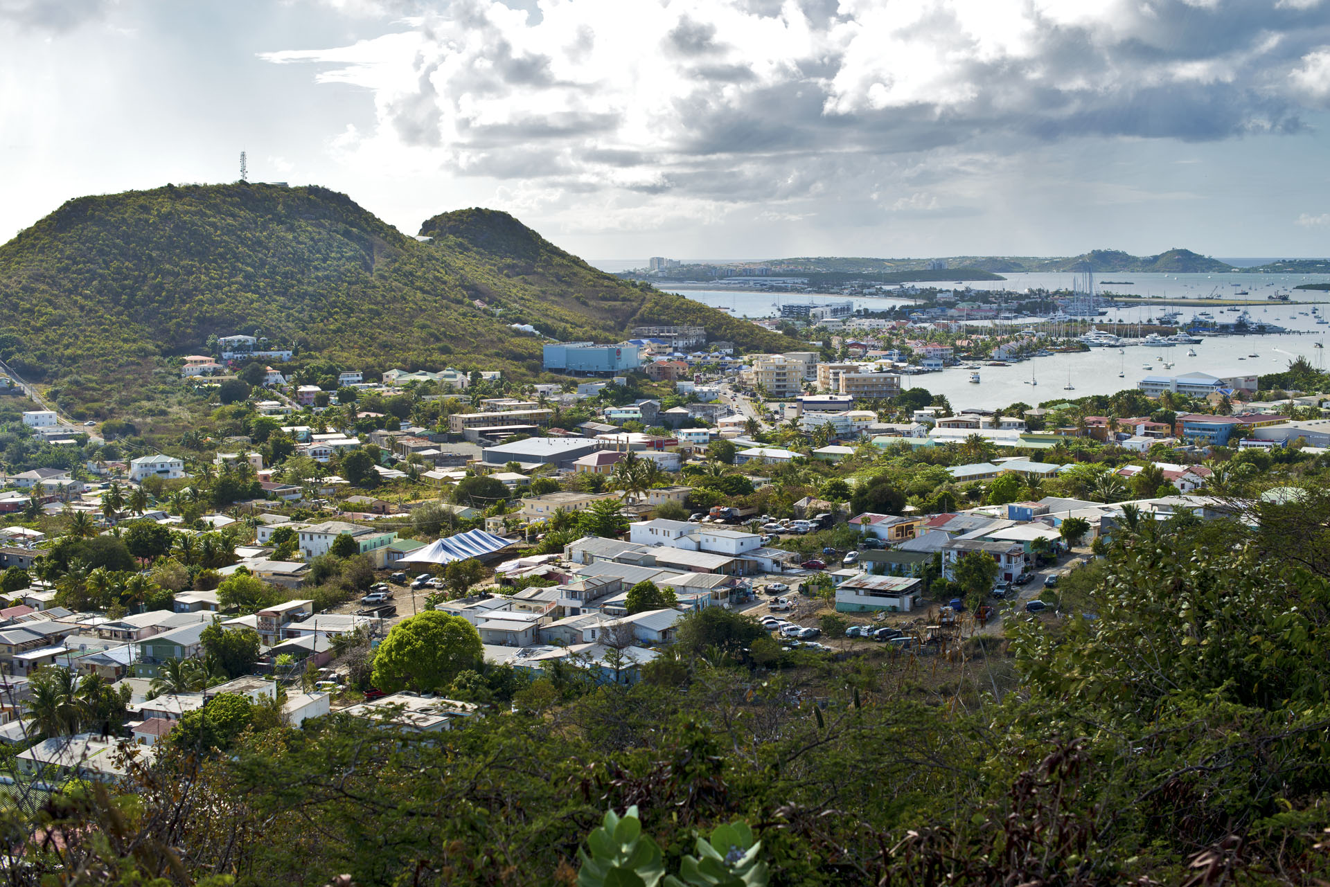 stmaarten.jpg