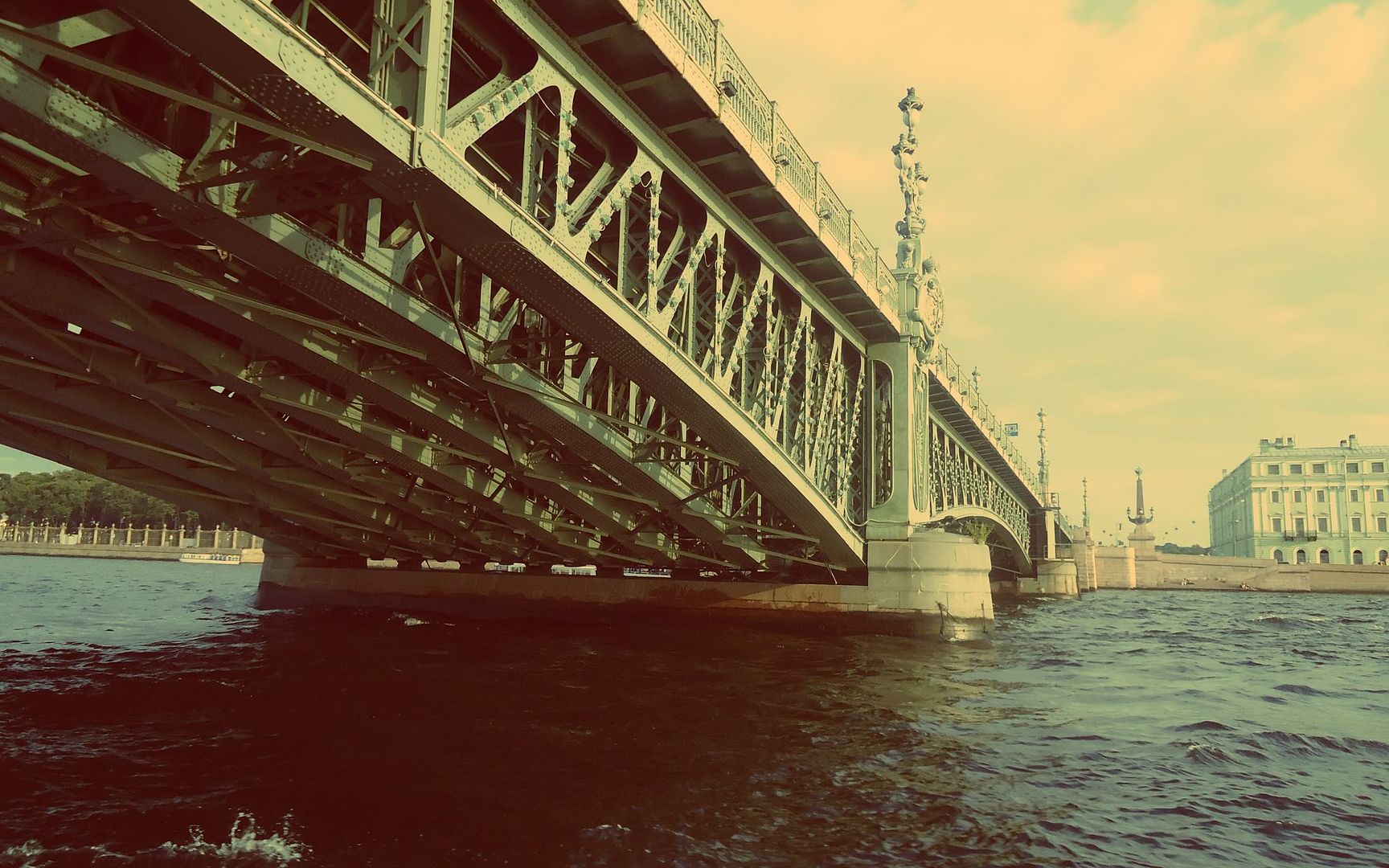 wallpaper-1858860.jpg