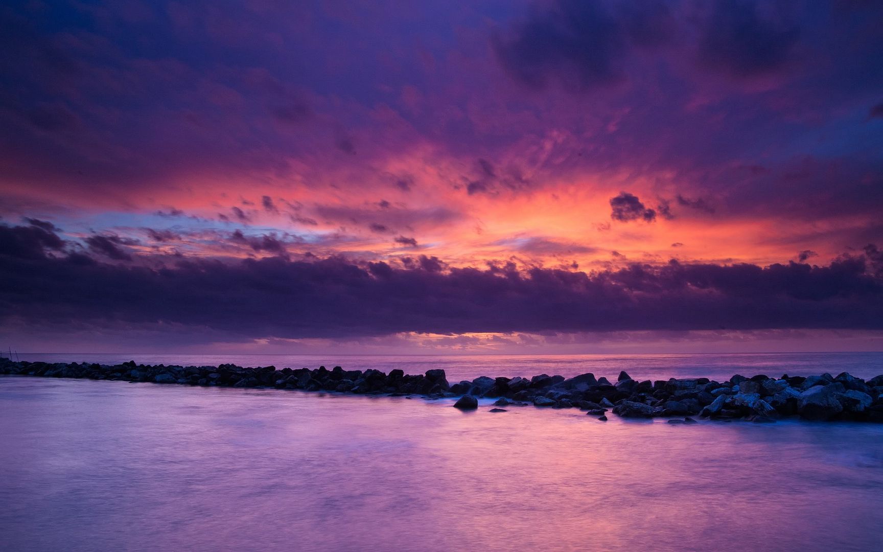 wallpaper-2087753.jpg