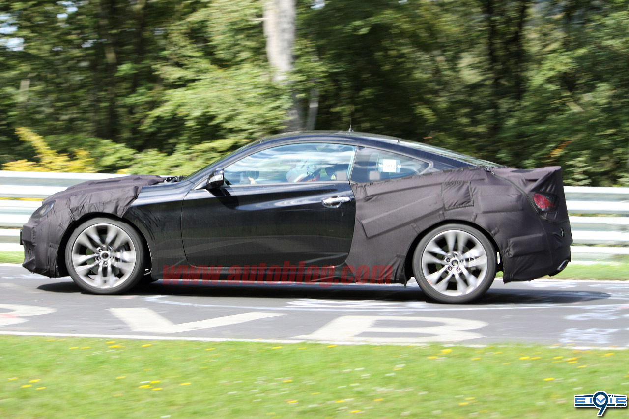 03_hyundai_genesis_coupe_spy_shots.jpg