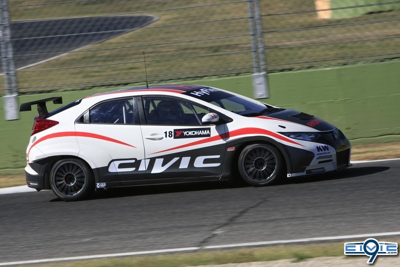 Honda_Racing_Civic_2012_5_255B2_255D.sized.jpg