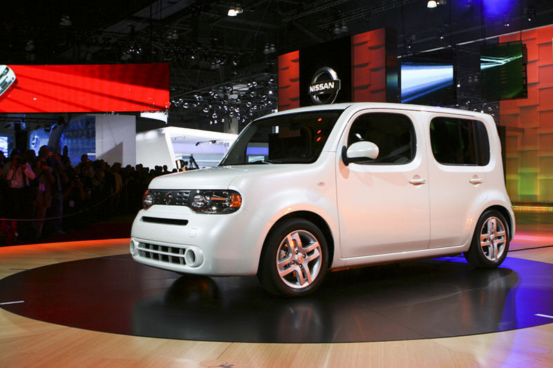 2009_Nissan_Cube_Live.sized.jpg