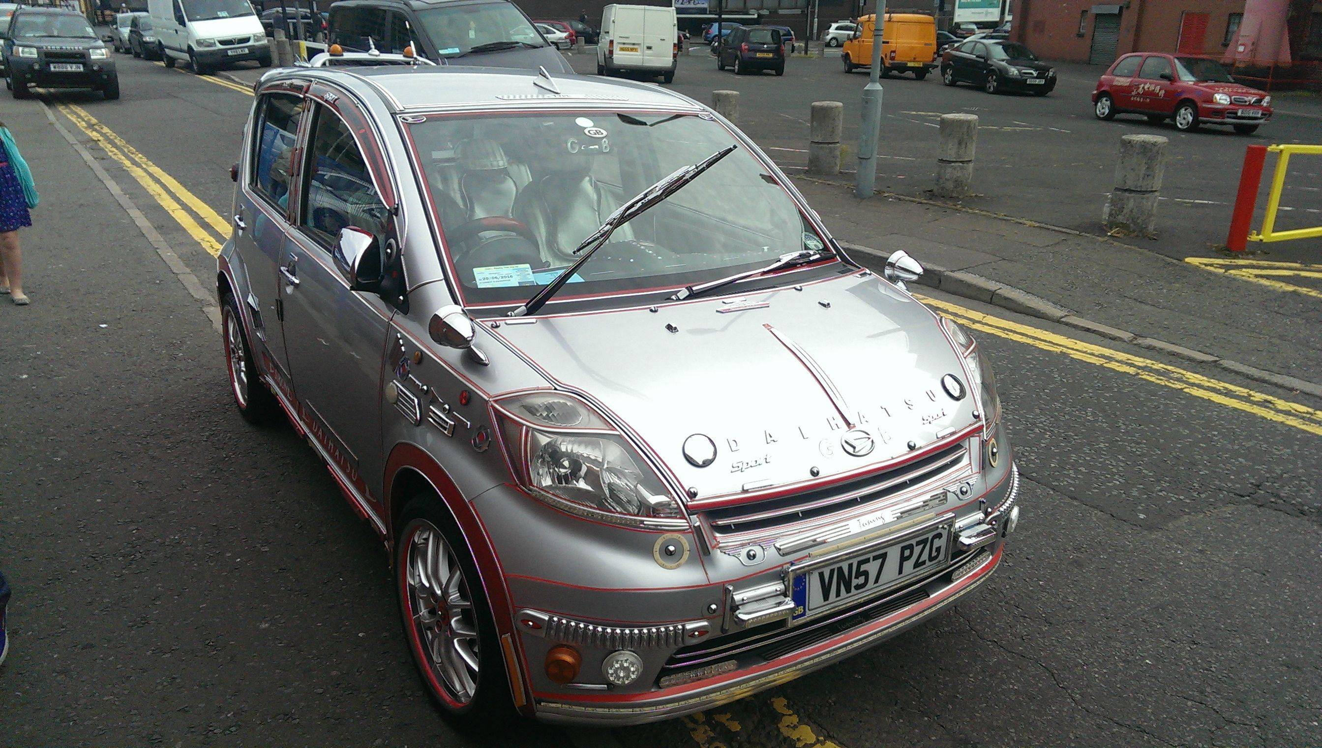 5vdF958.jpg
