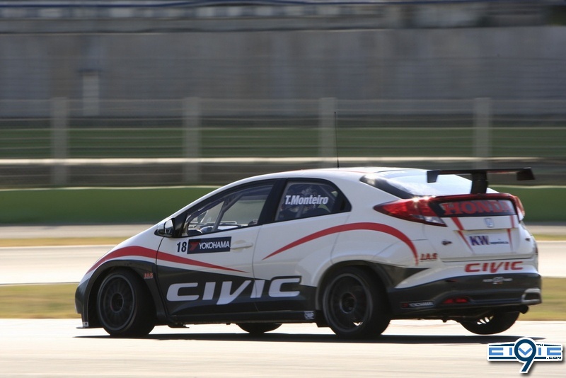 Honda_Racing_Civic_2012_7_255B2_255D.sized.jpg