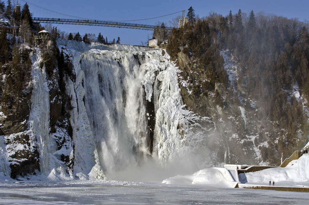 montmorencyfallswinter1.jpg