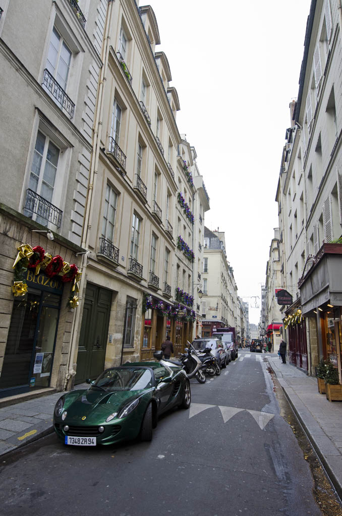 streetsofparis.jpg