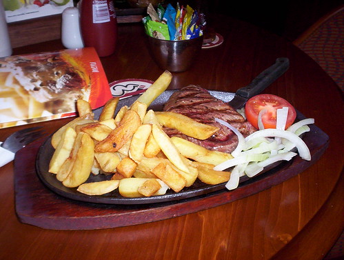 2314968173_22894cfa3d.jpg