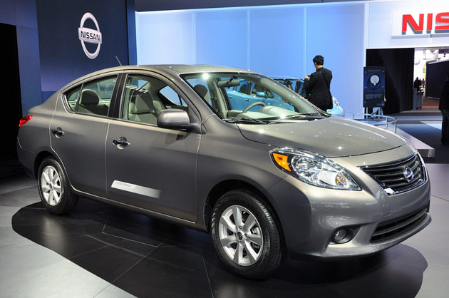 03_2012_nissan_versa_ny_1303318866_opt.jpg