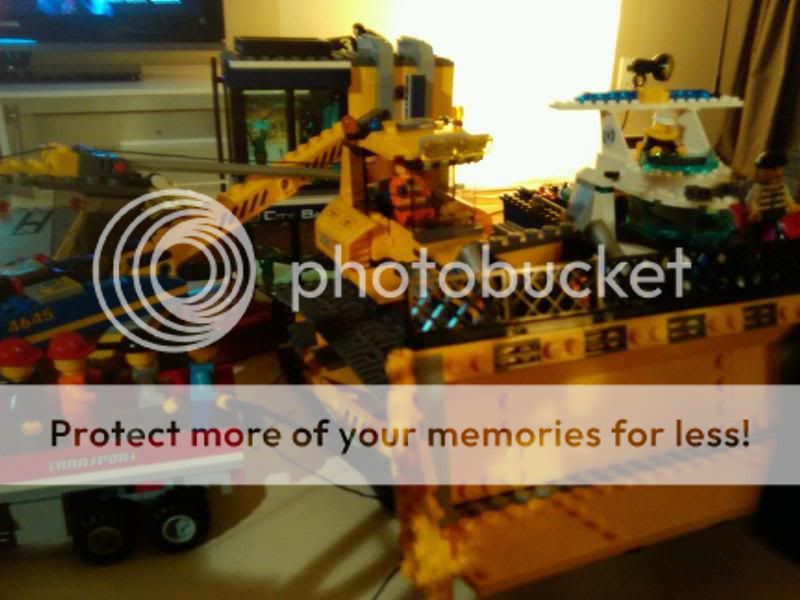 randomlegos.jpg