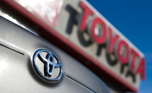 toyota_emblem_with_sign_630.jpg